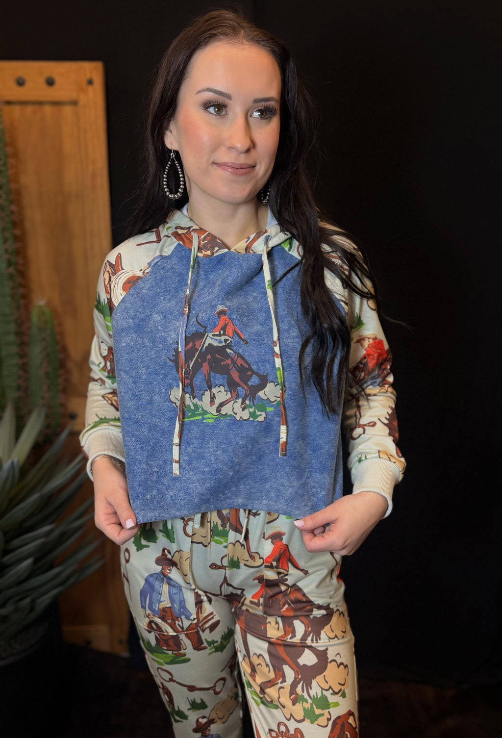 Saddle Time Cropped Hoodie