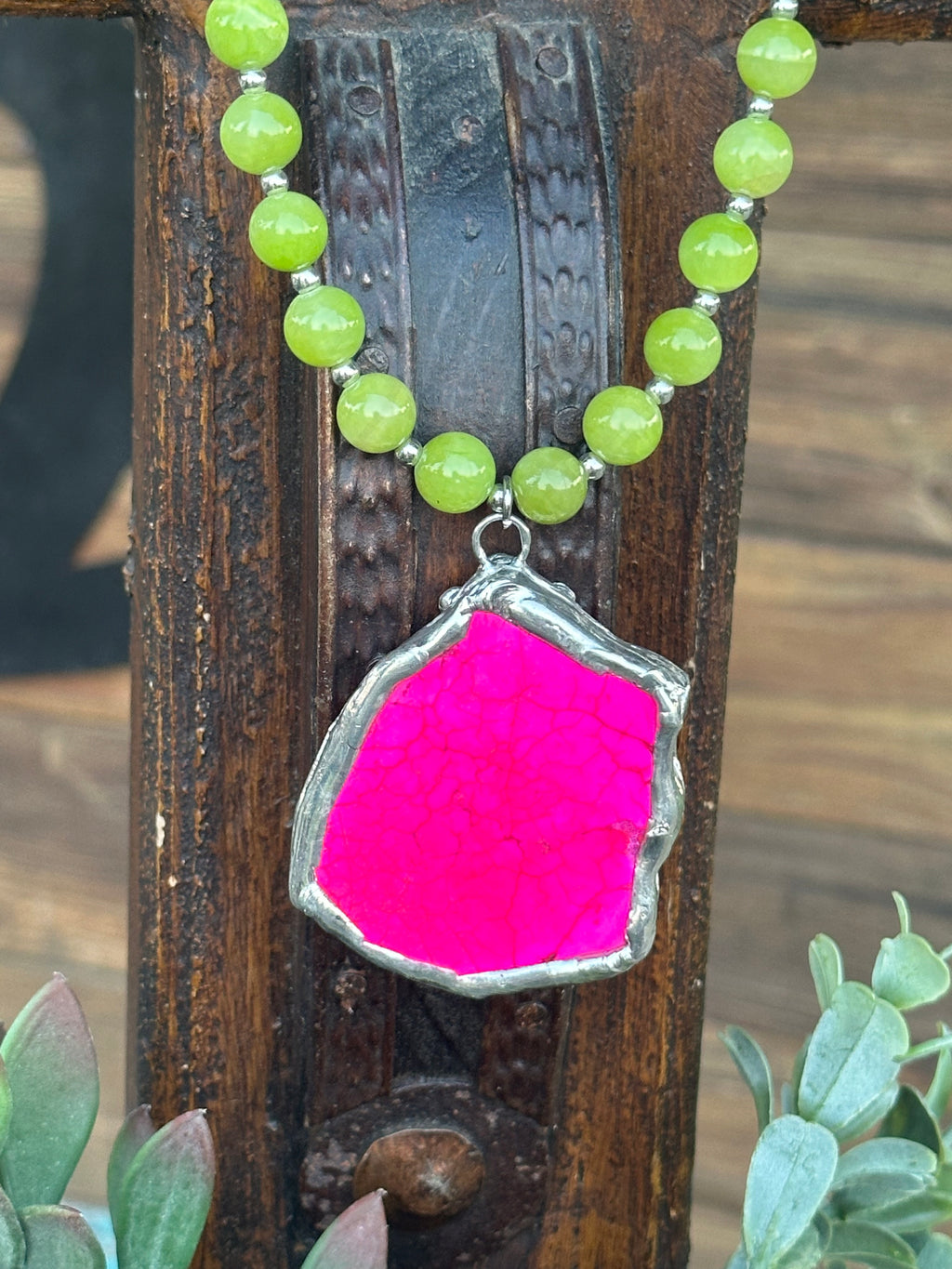 Green Pearl with Pink Slab